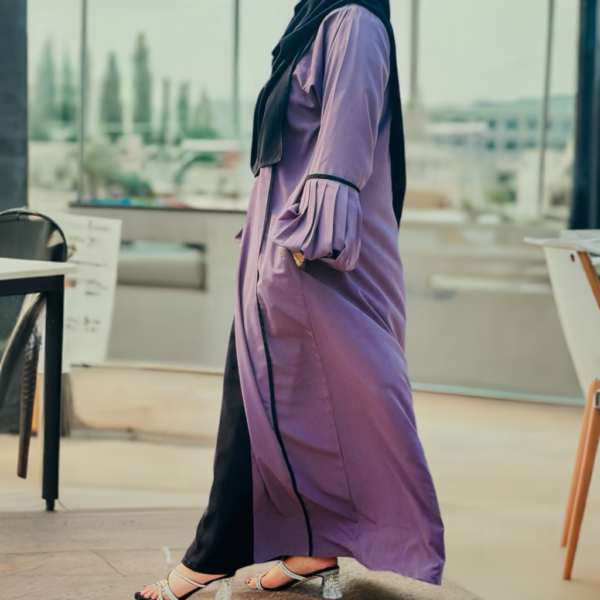 Royal Dual-Tone Abaya - Image 8